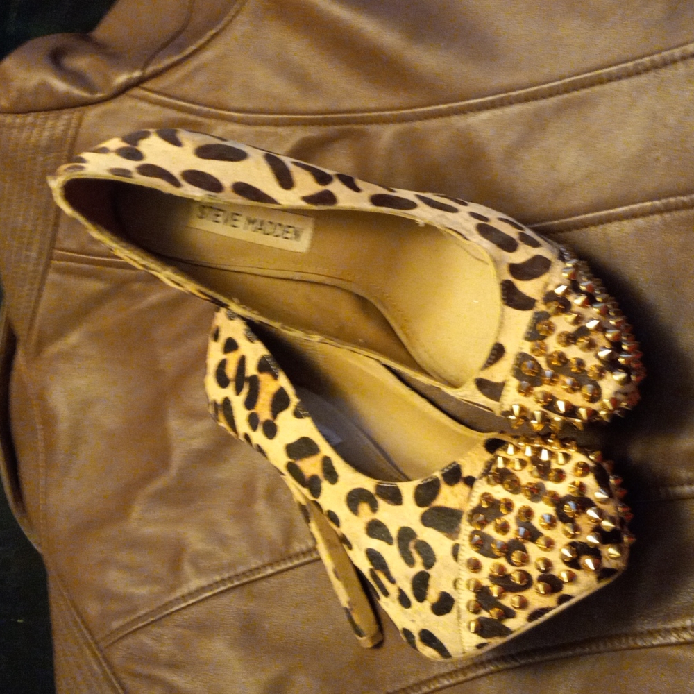 This adorable pair of Steve Madden heels